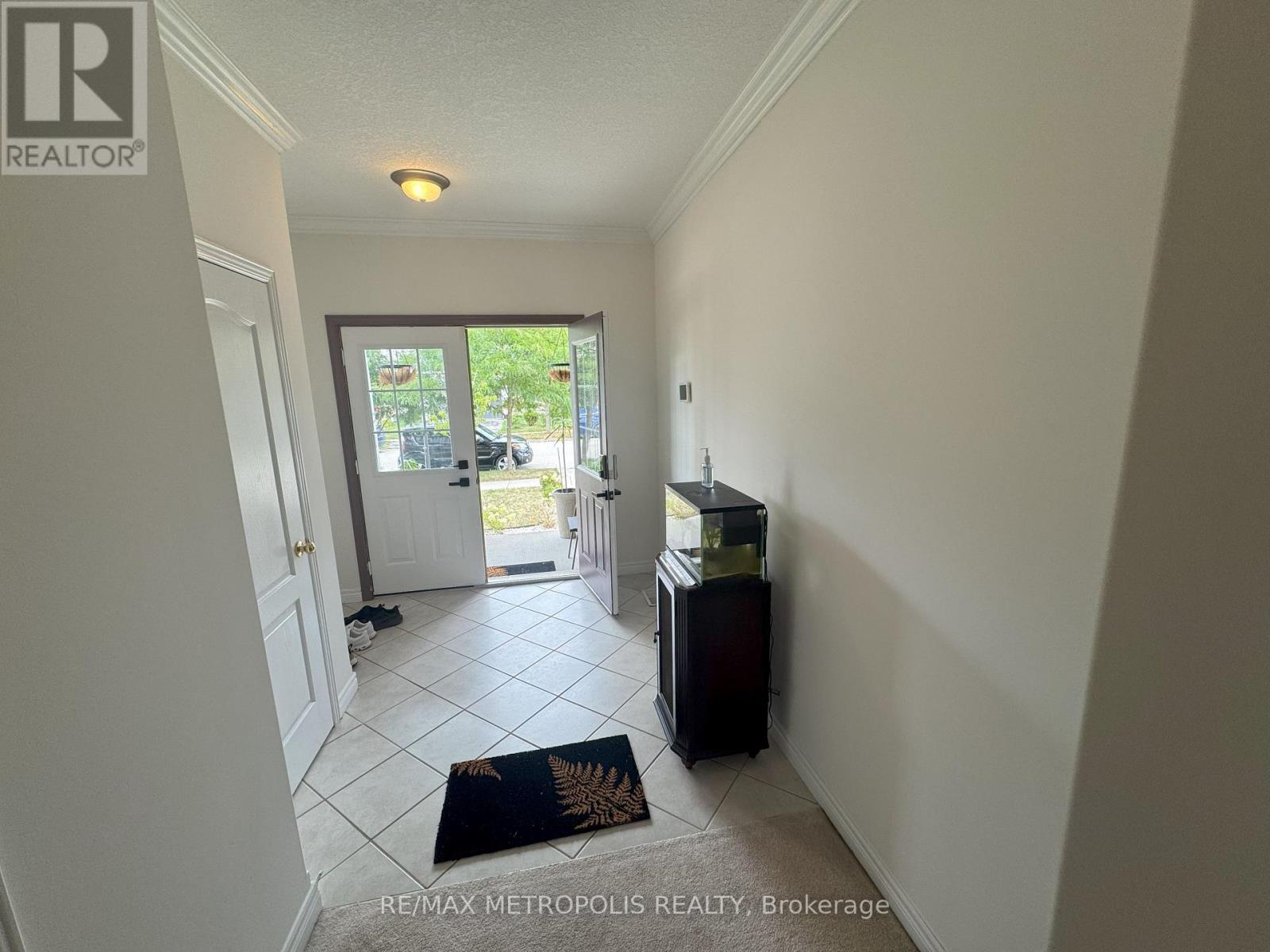 Photo 2 of Room 1 770 Brandenburg Boulevard, Waterloo ON
