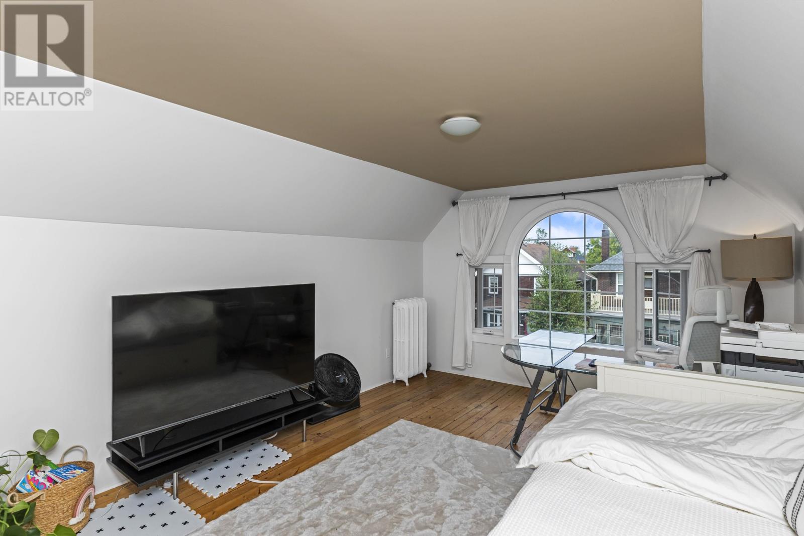 Photo 34 of 33 Prospect Ave, Thunder Bay ON