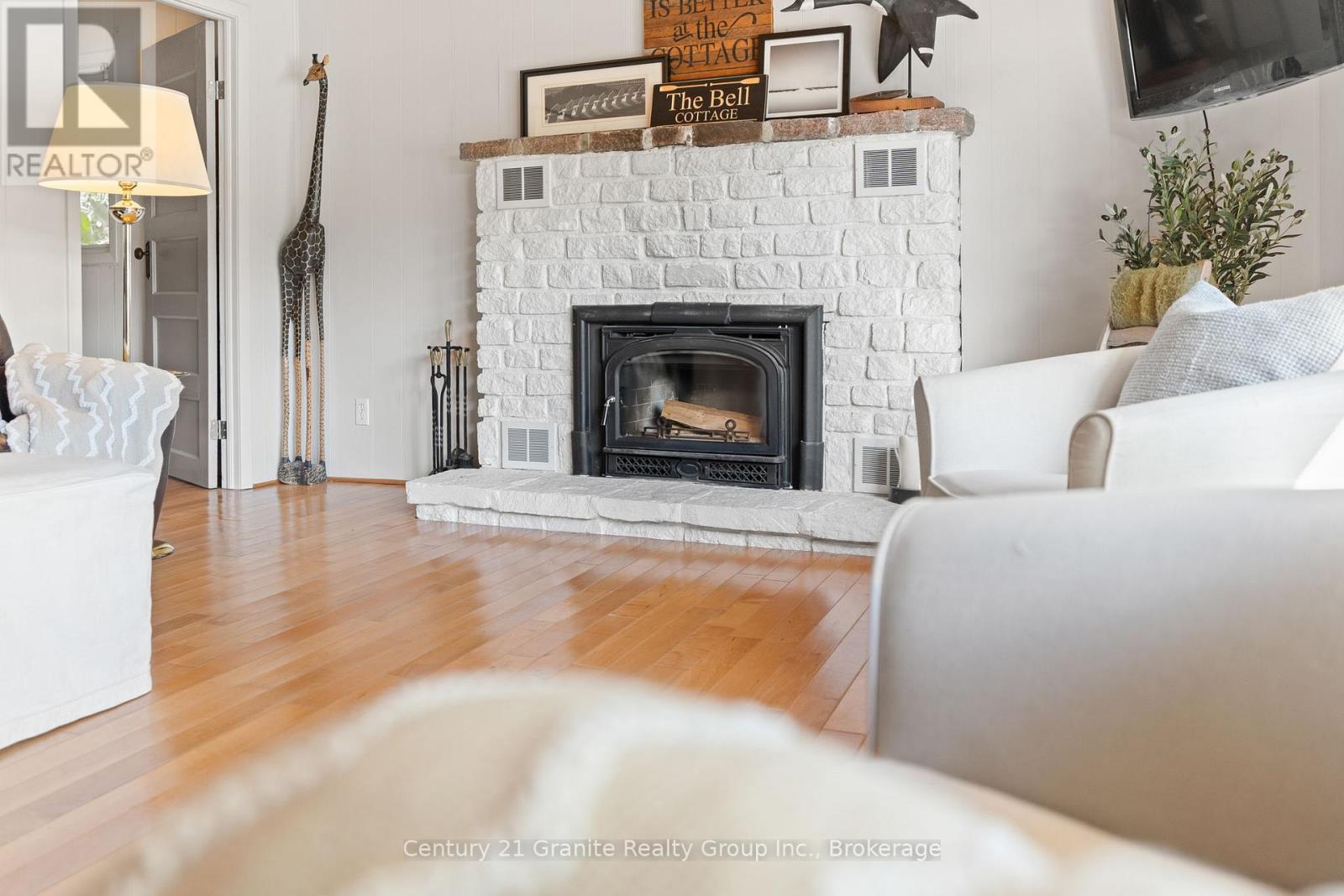 Photo 13 of 1291 Shanahan Trail, Minden Hills ON