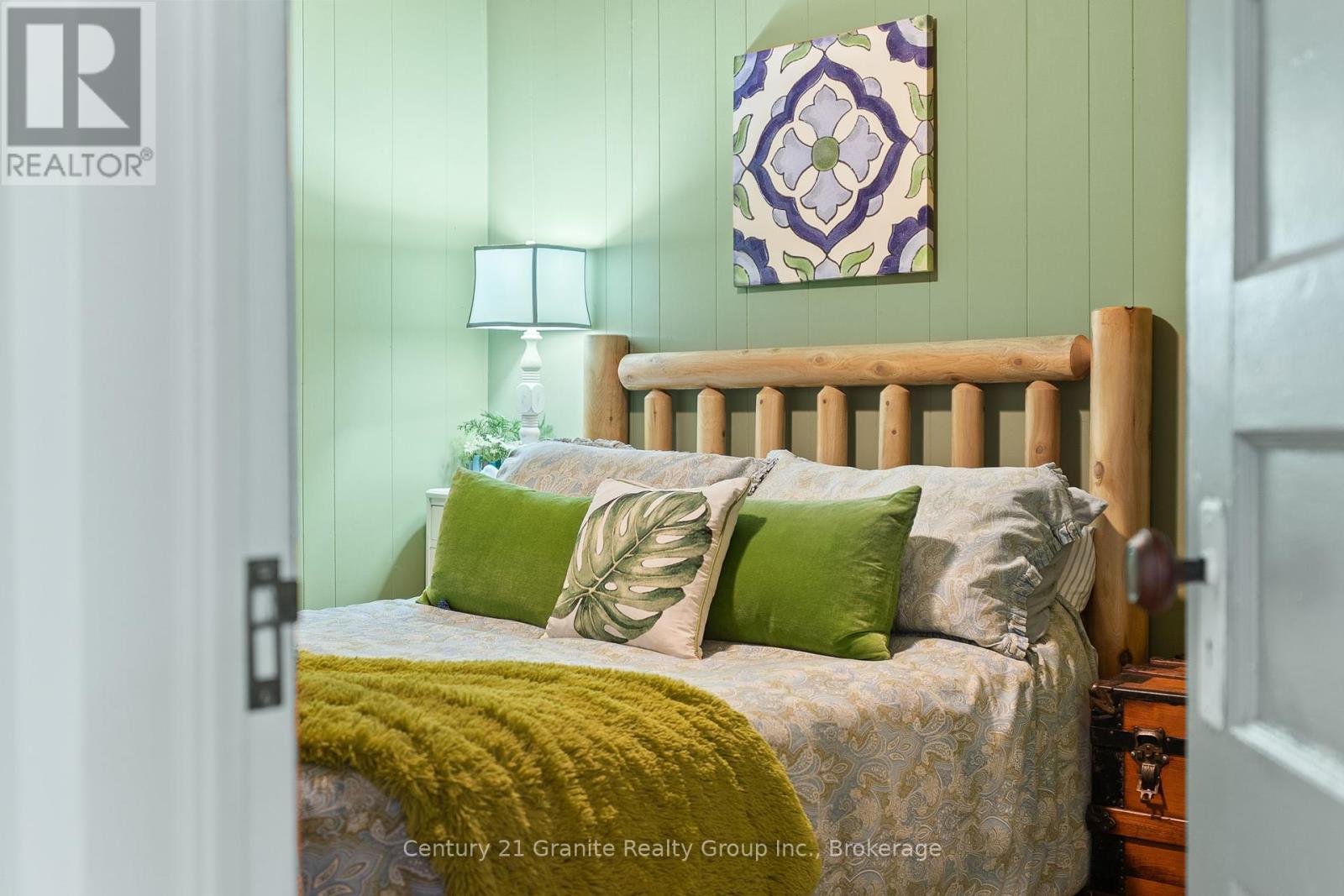 Photo 19 of 1291 Shanahan Trail, Minden Hills ON