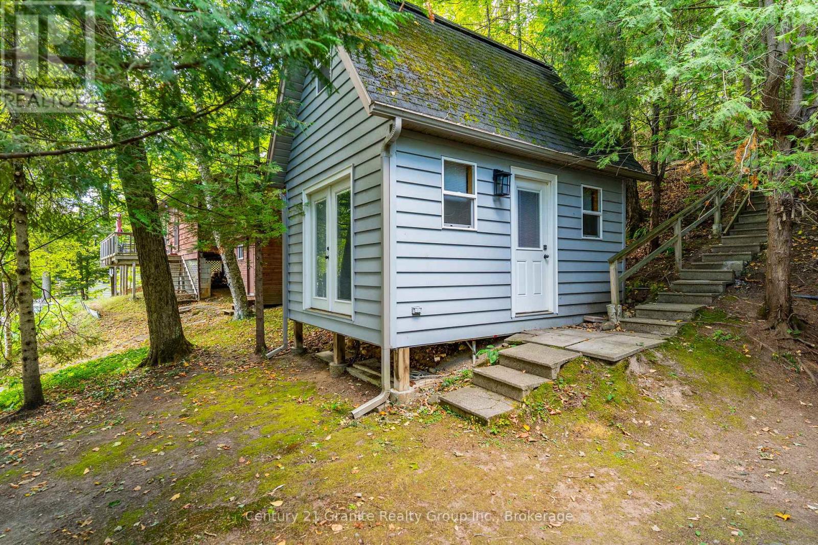 Photo 4 of 1291 Shanahan Trail, Minden Hills ON