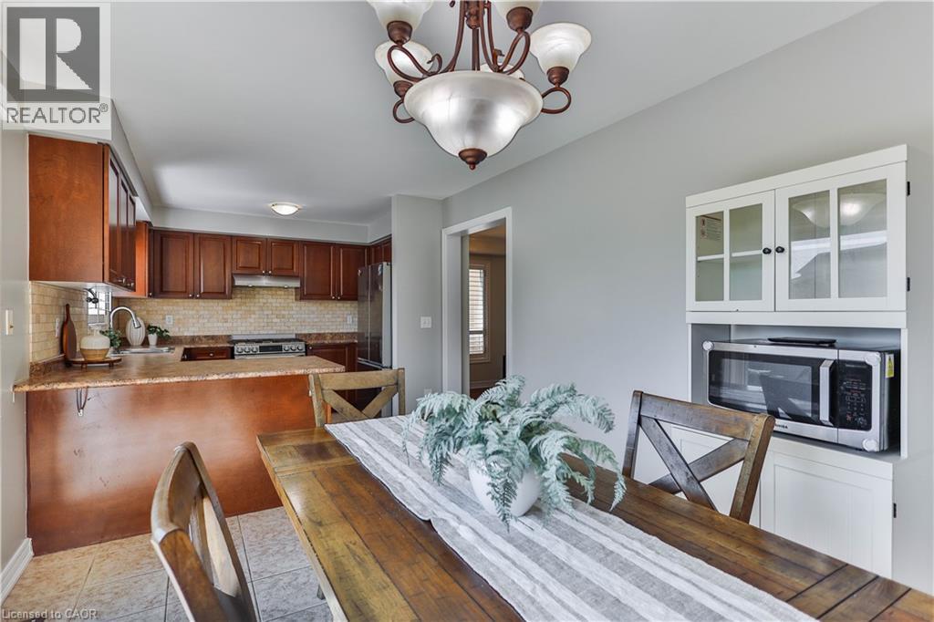 Photo 17 of 151 Spring Creek Drive, Waterdown ON