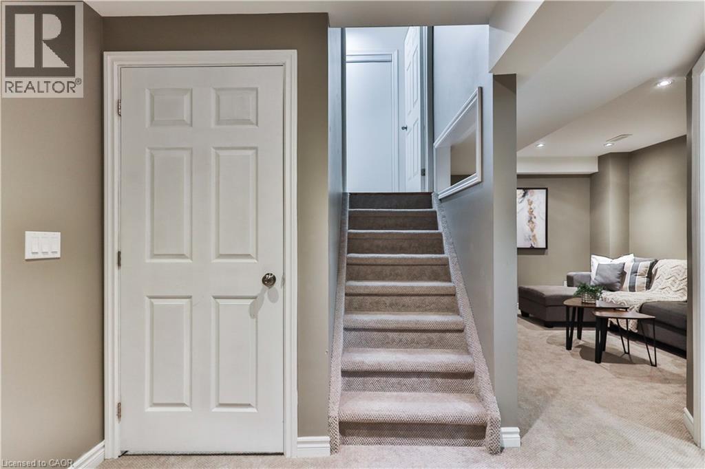 Photo 32 of 151 Spring Creek Drive, Waterdown ON