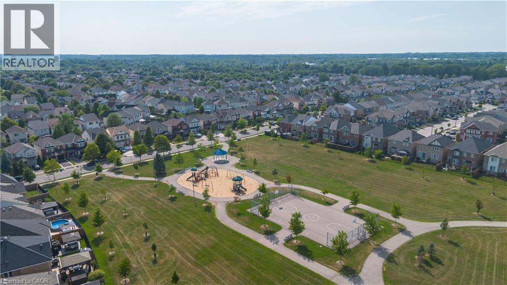 Photo 50 of 151 Spring Creek Drive, Waterdown ON