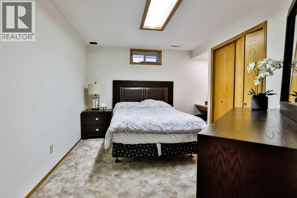 Photo 43 of 93 Coachwood Road W, Lethbridge AB