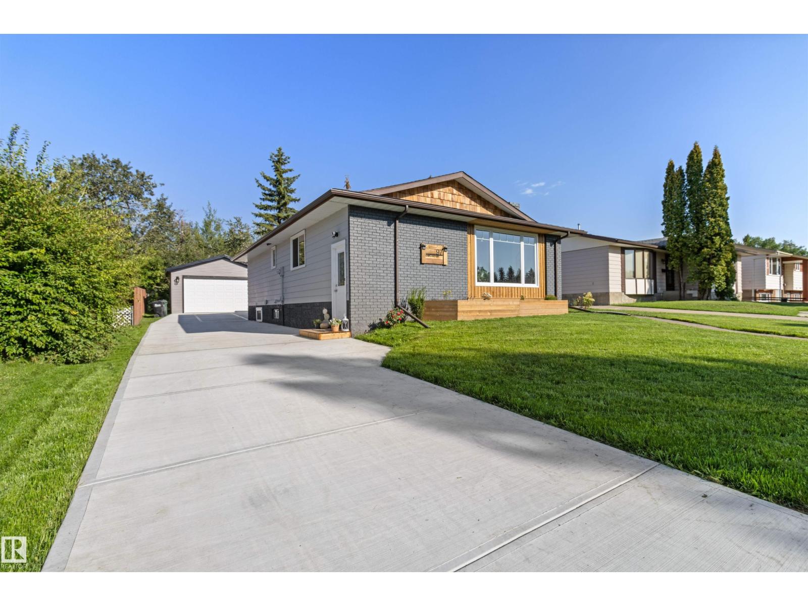 Photo 1 of 97 Garland Cr, Sherwood Park AB