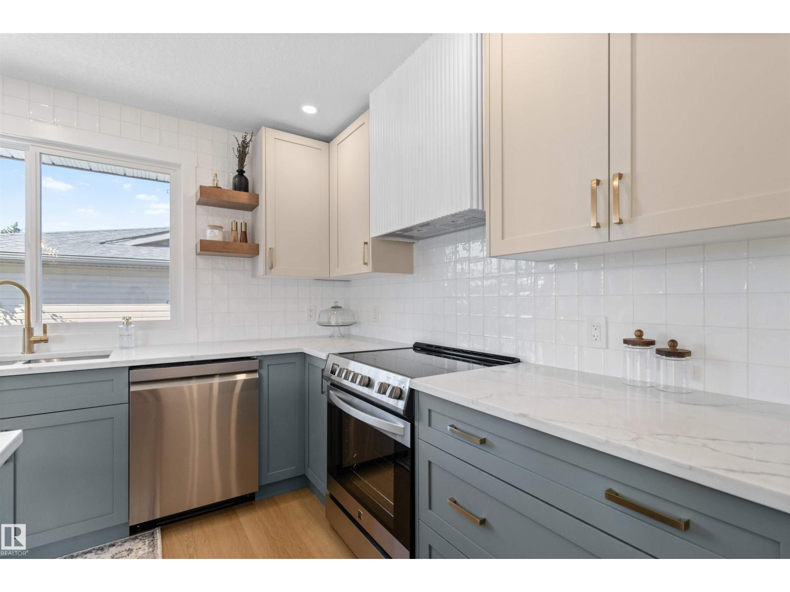 Photo 19 of 97 Garland Cr, Sherwood Park AB