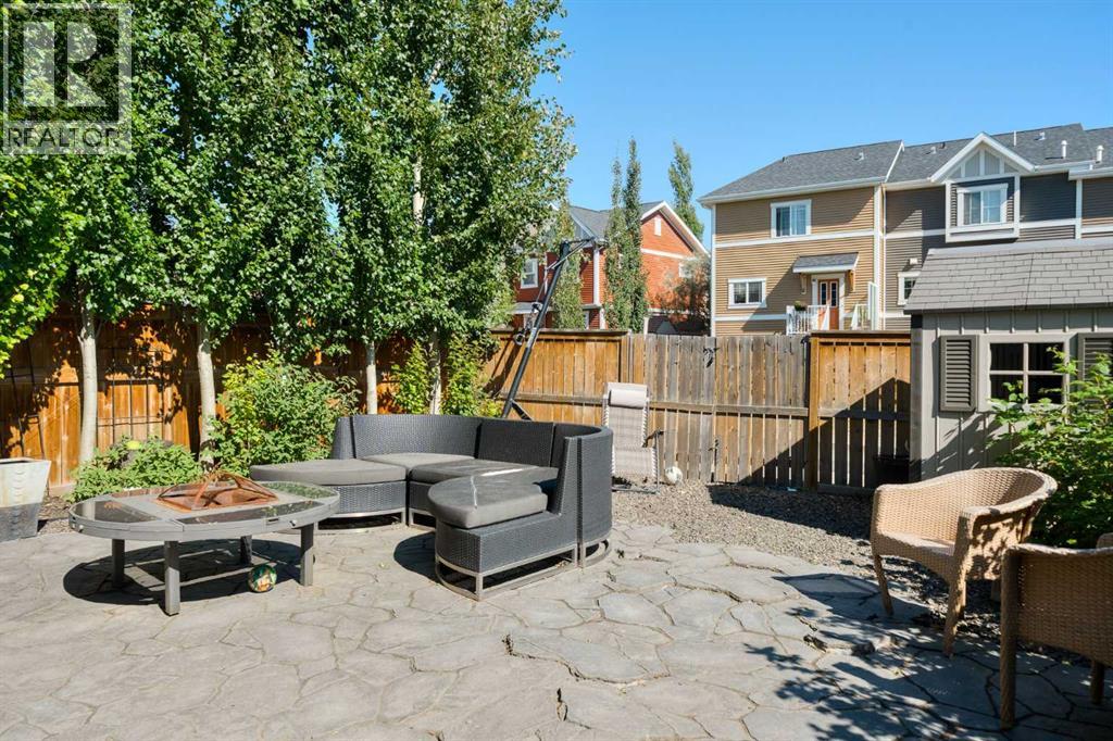 Photo 31 of 40 Sunrise Terrace, Cochrane AB