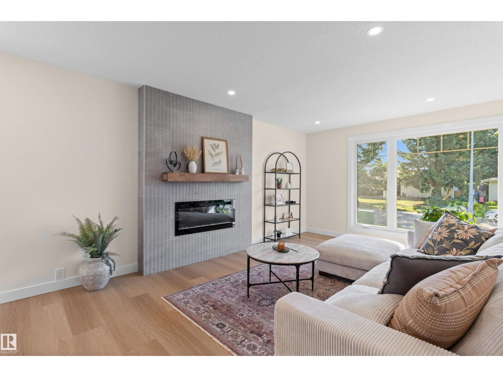 Photo 5 of 97 Garland Cr, Sherwood Park AB