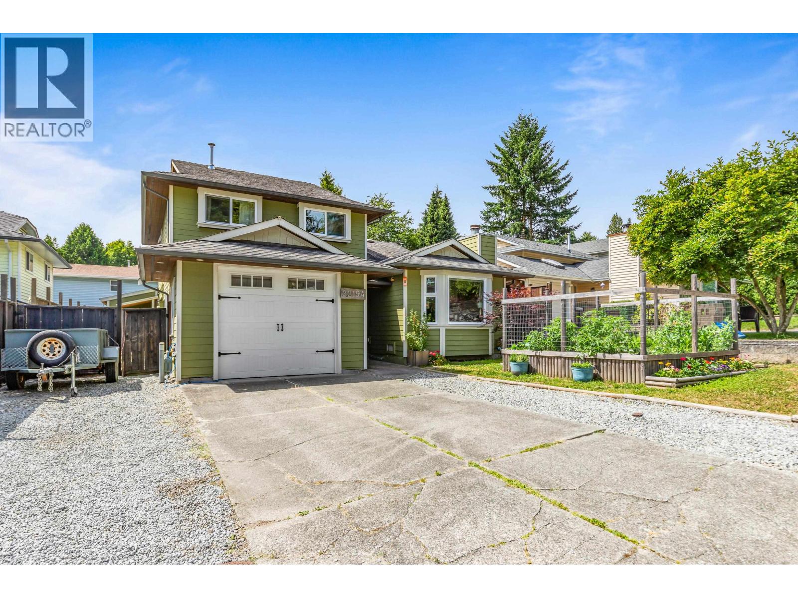 Photo 2 of 22194 River Bend, Maple Ridge BC
