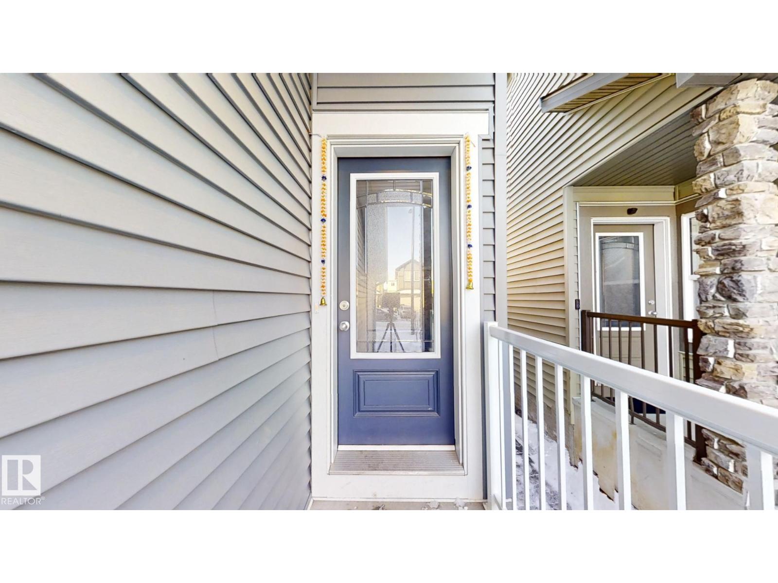 Photo 2 of 2043 13 Av Nw, Edmonton AB
