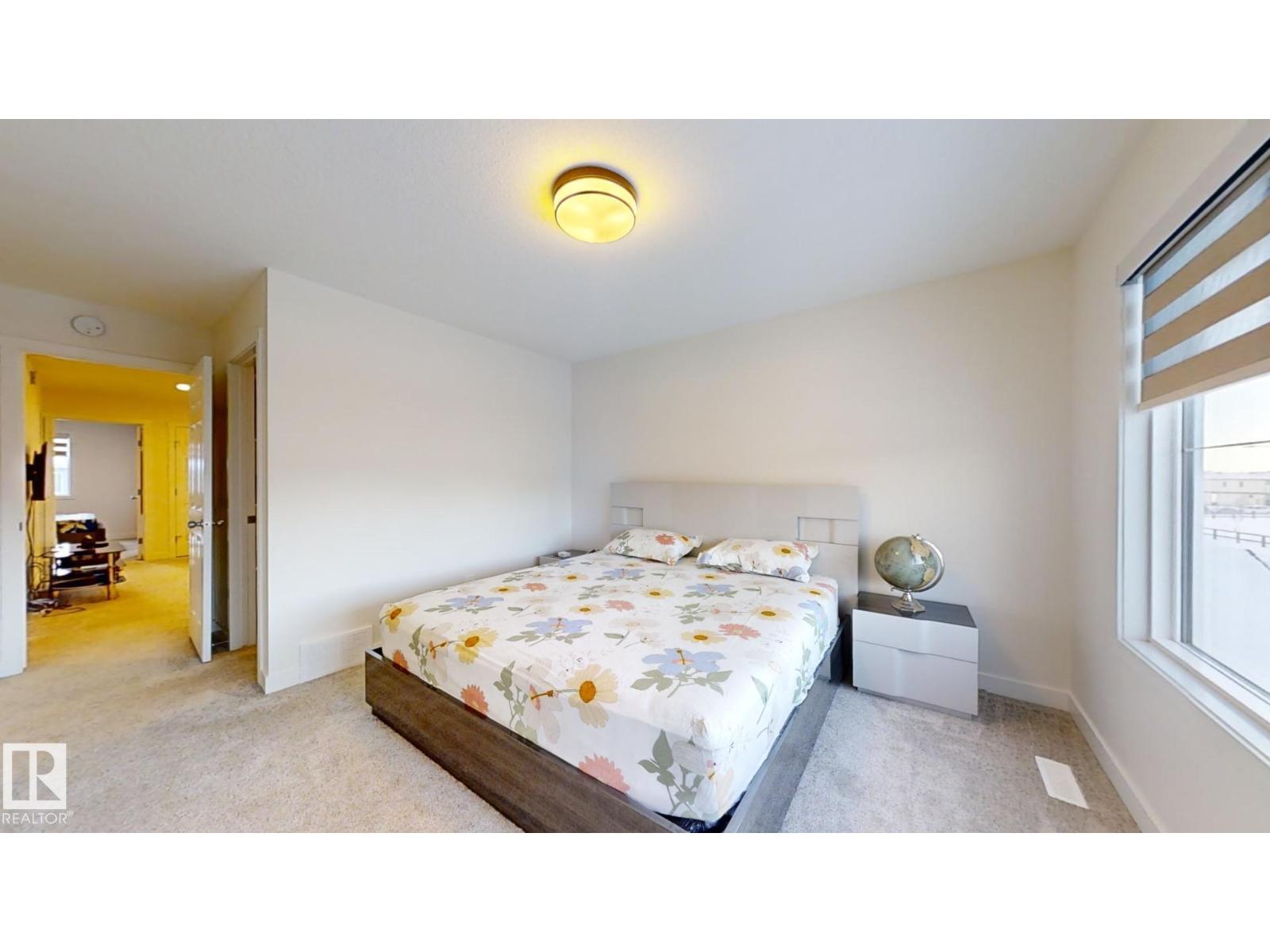 Photo 38 of 2043 13 Av Nw, Edmonton AB