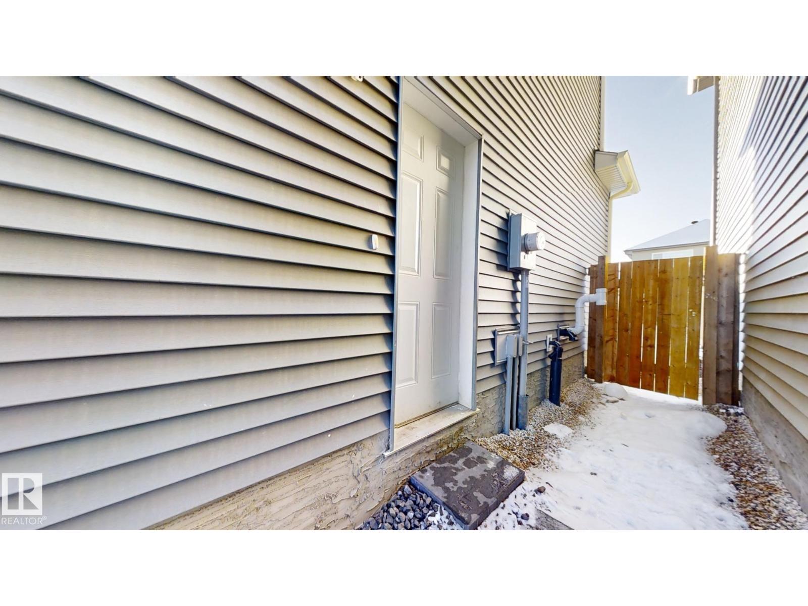 Photo 48 of 2043 13 Av Nw, Edmonton AB