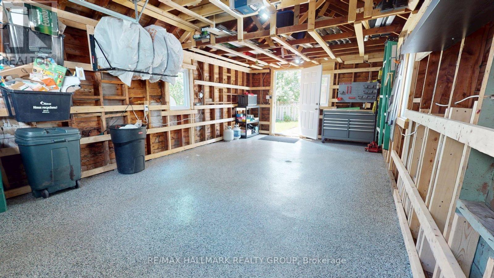 Photo 37 of 1622 Drake Avenue, Ottawa ON