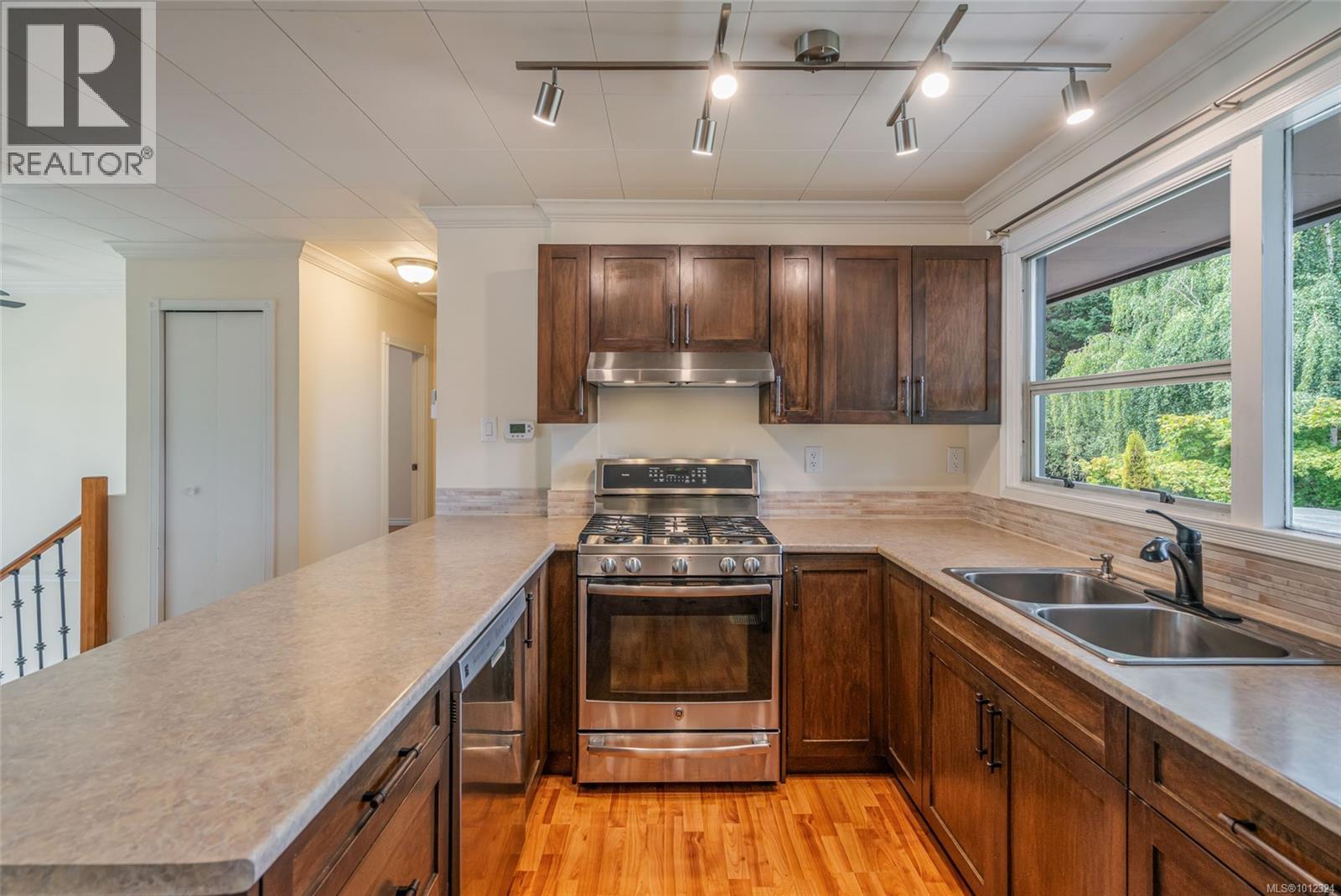 Photo 15 of 70 Giggleswick Pl, Nanaimo BC