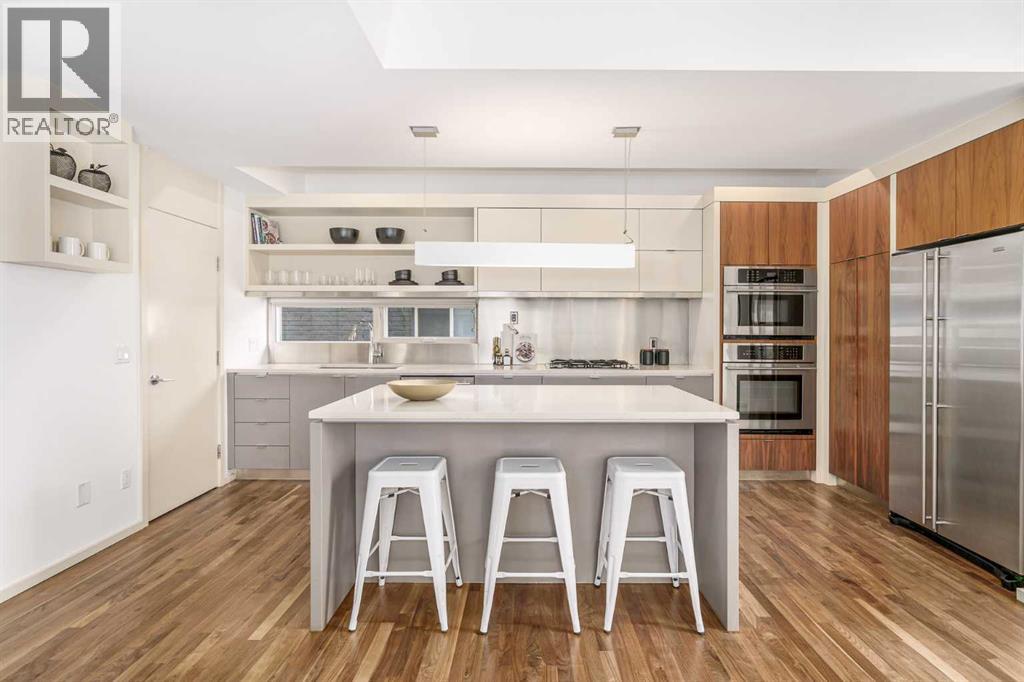 Photo 7 of 1712 19 Avenue Sw, Calgary AB