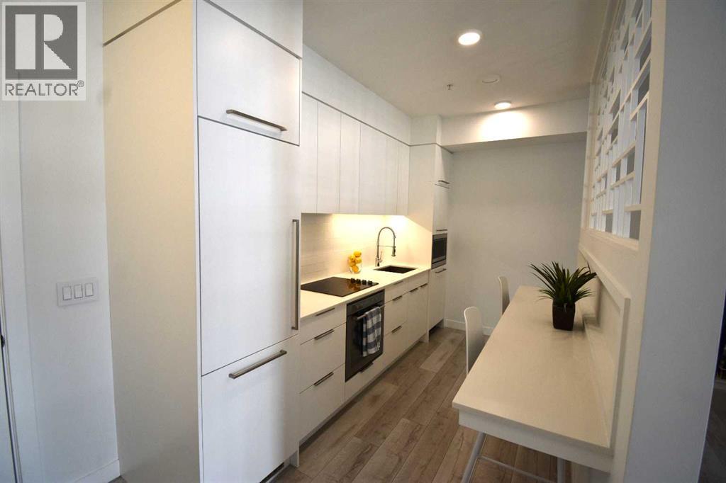 Photo 6 of 205 3125 39 Street Nw, Calgary AB