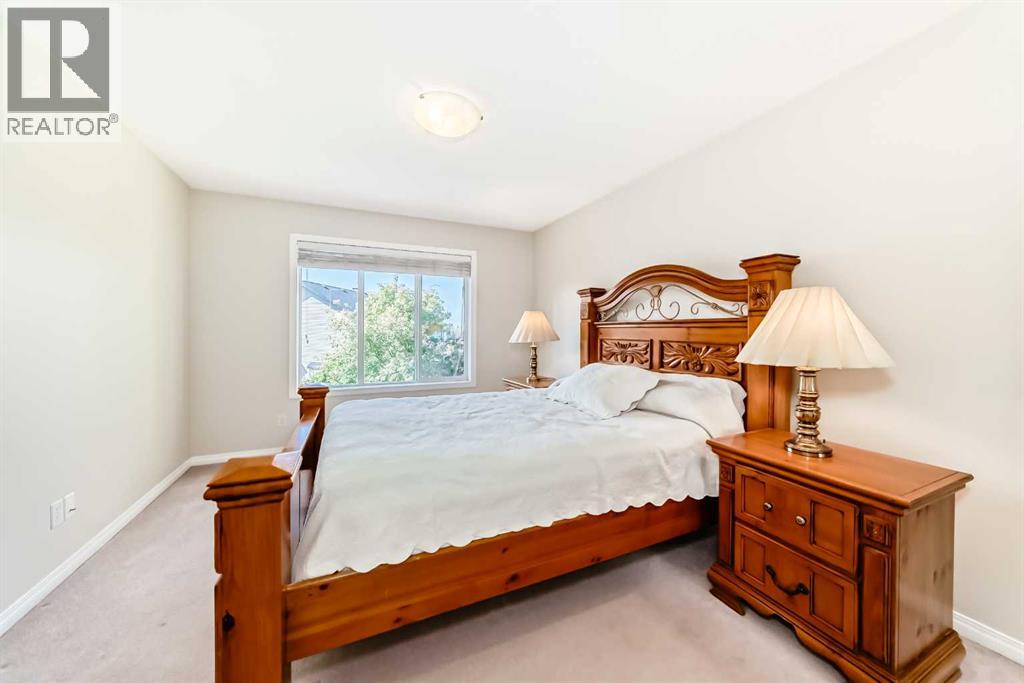 Photo 25 of 108 Weston Manor Sw, Calgary AB