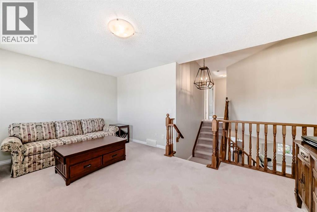 Photo 31 of 108 Weston Manor Sw, Calgary AB