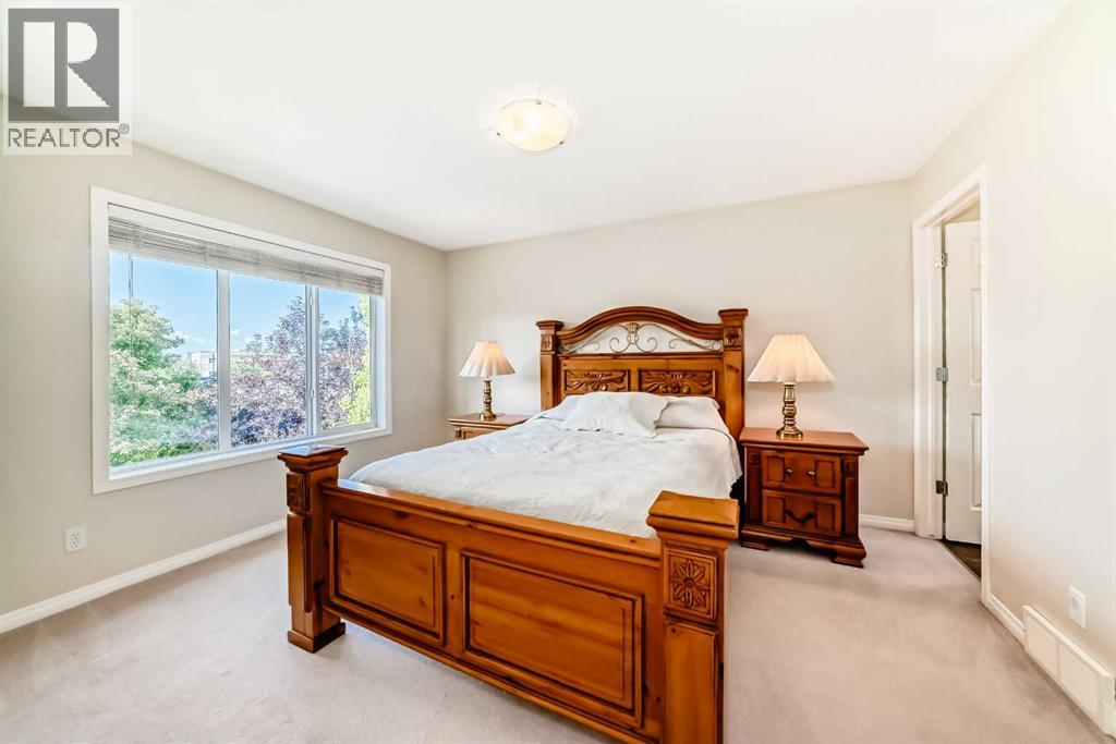 Photo 23 of 108 Weston Manor Sw, Calgary AB