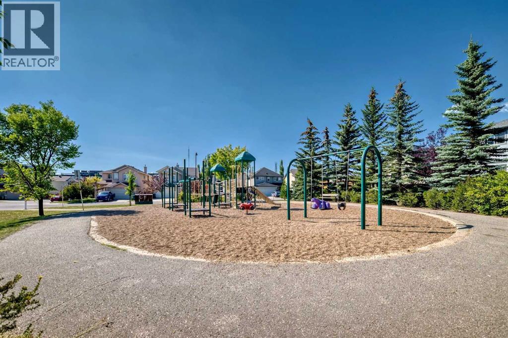 Photo 47 of 108 Weston Manor Sw, Calgary AB