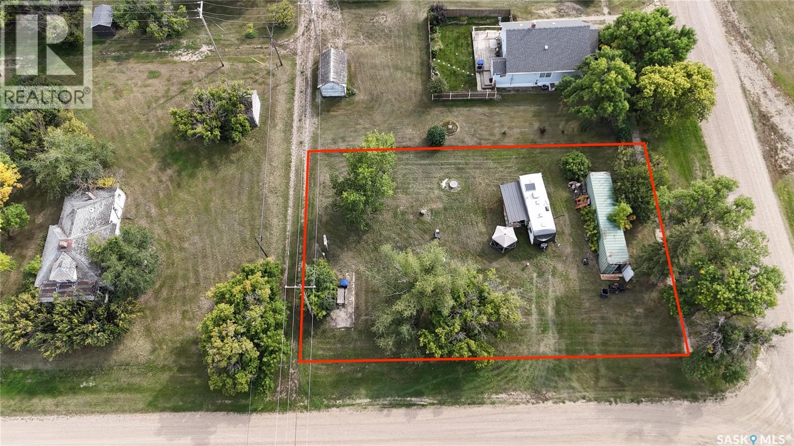 Photo 1 of 136 Railway Street, Loreburn SK