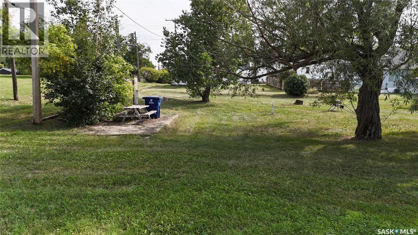 Photo 5 of 136 Railway Street, Loreburn SK