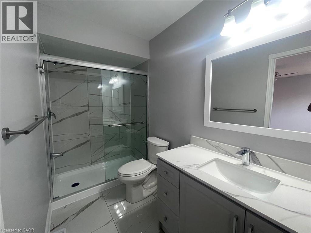 Photo 12 of 63 Heartleaf Crescent, Brampton ON
