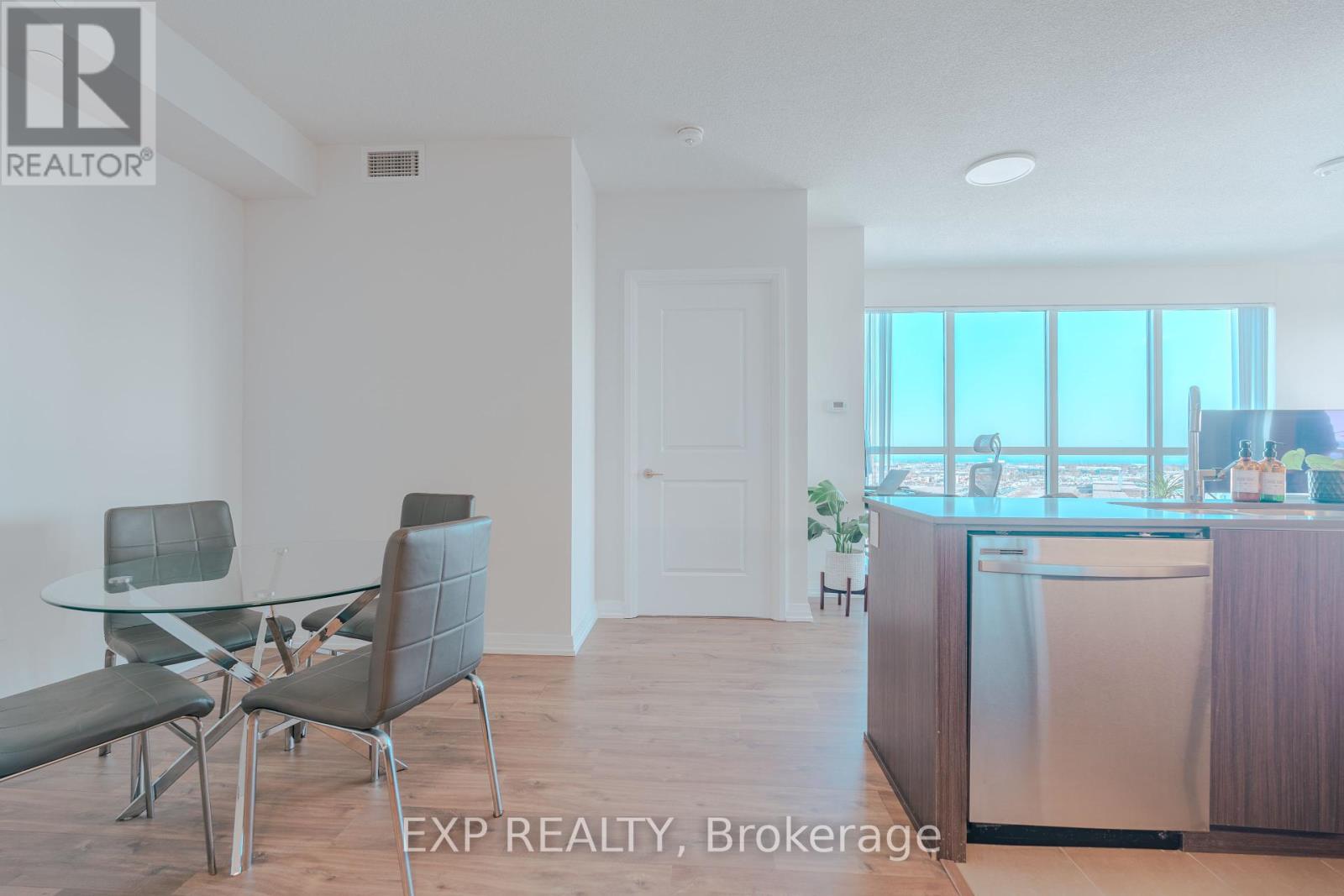 Photo 13 of 1104 50 Thomas Riley Road, Toronto ON