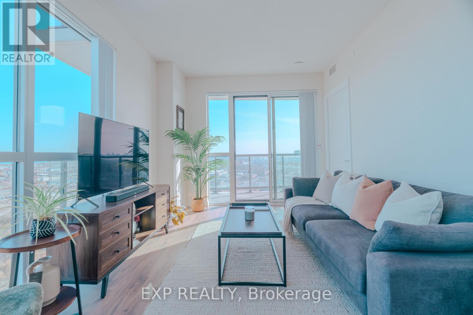 Photo 16 of 1104 50 Thomas Riley Road, Toronto ON