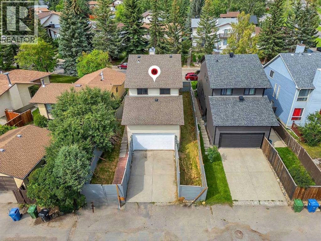 Photo 2 of 37 Edgeford Way Nw, Calgary AB