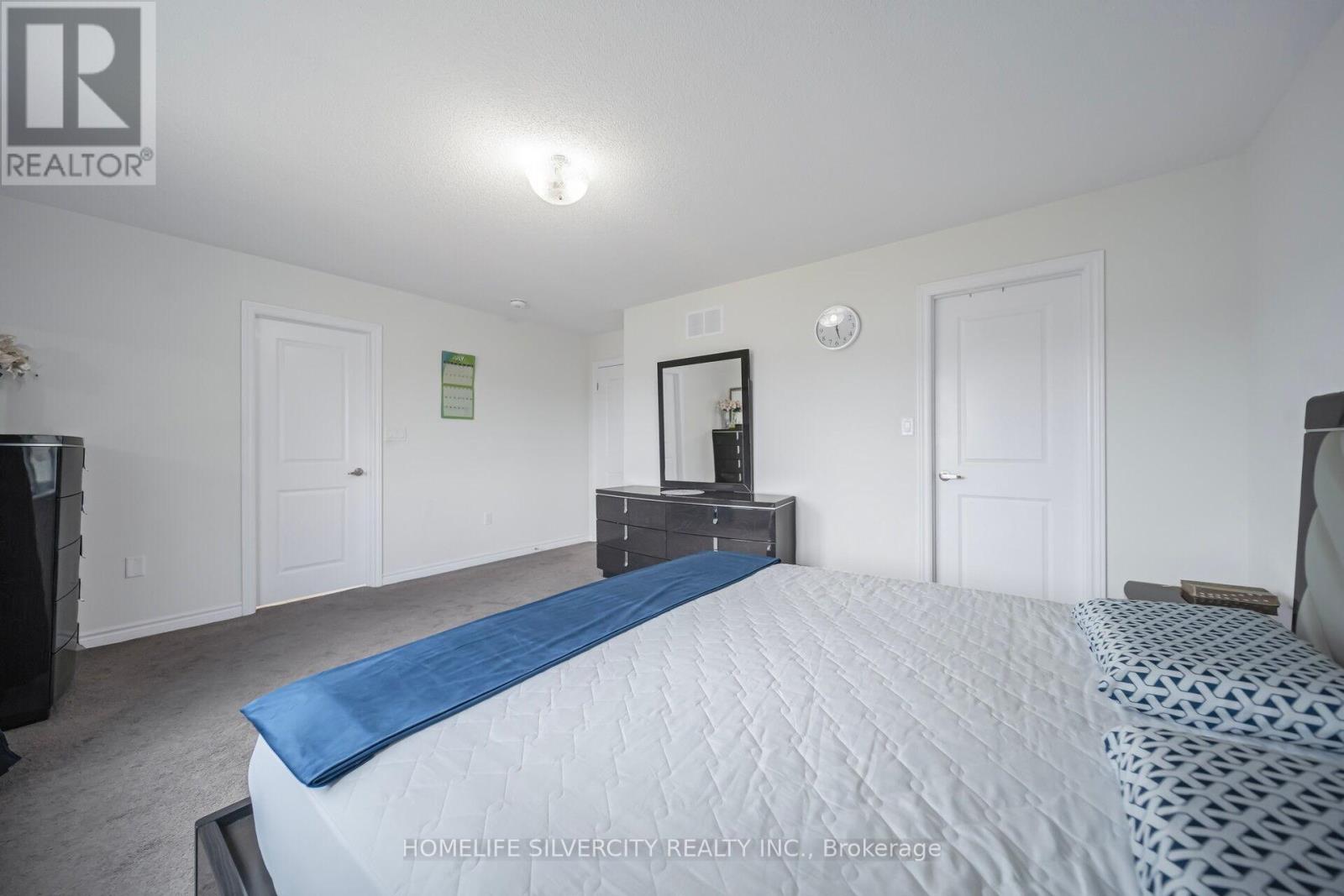 Photo 33 of 44 Cottonwood Crescent, Welland ON