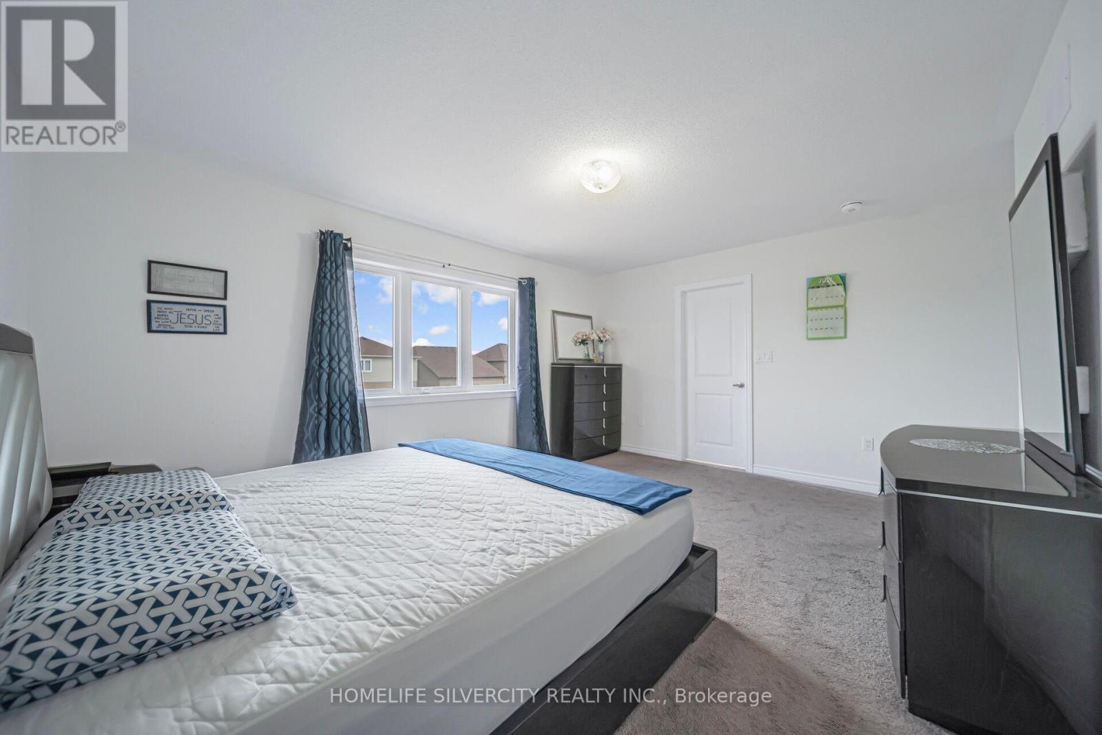 Photo 34 of 44 Cottonwood Crescent, Welland ON