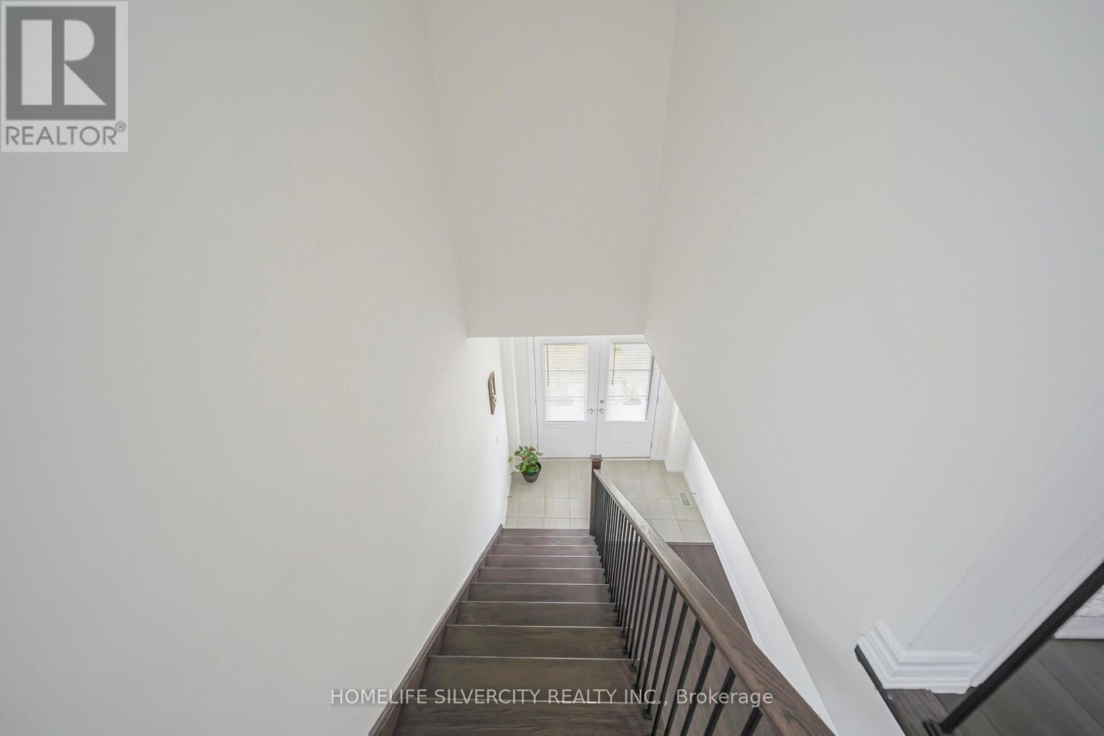 Photo 39 of 44 Cottonwood Crescent, Welland ON