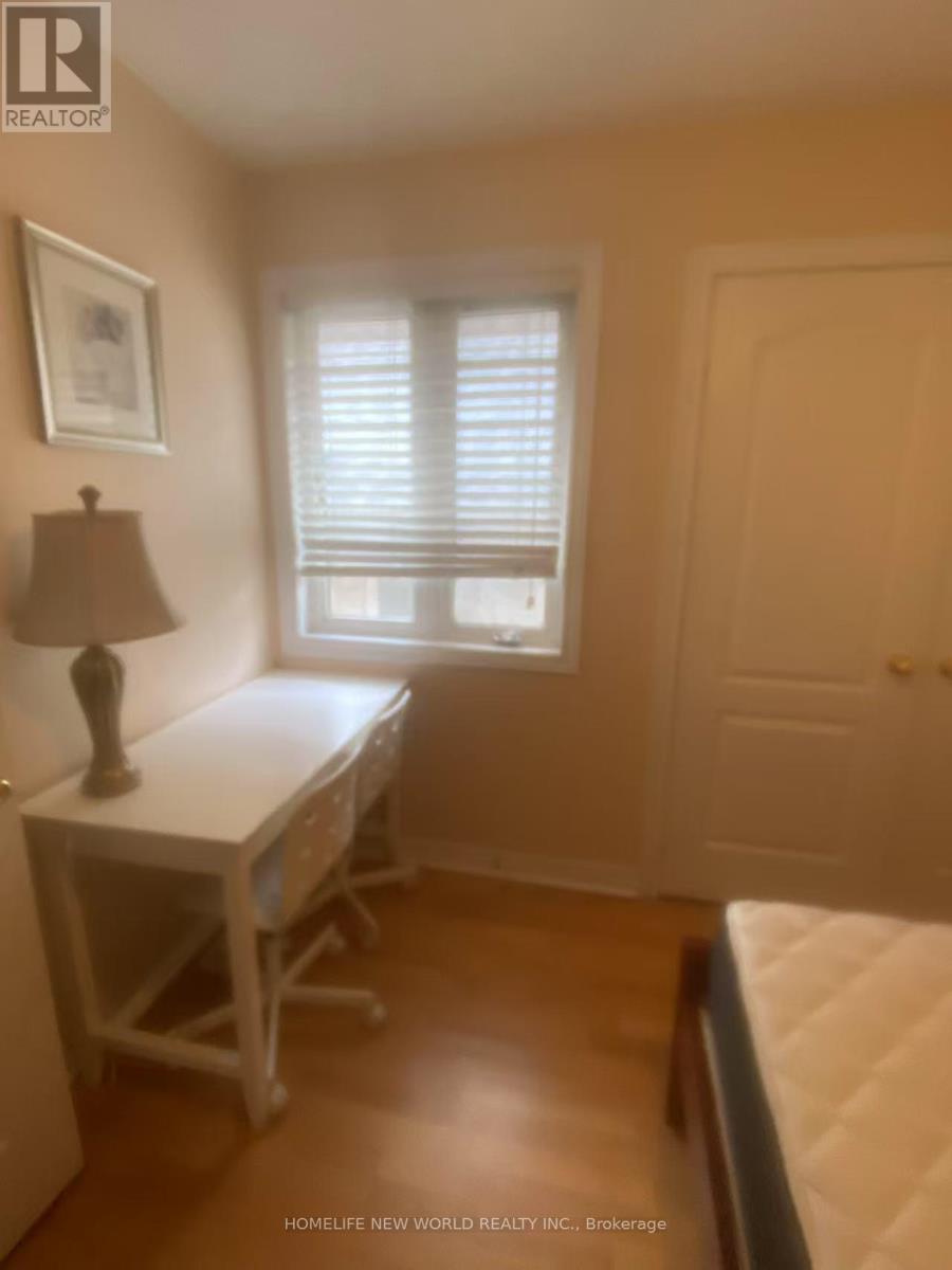 Photo 11 of Upper Unit 5 Rivington Avenue, Vaughan ON