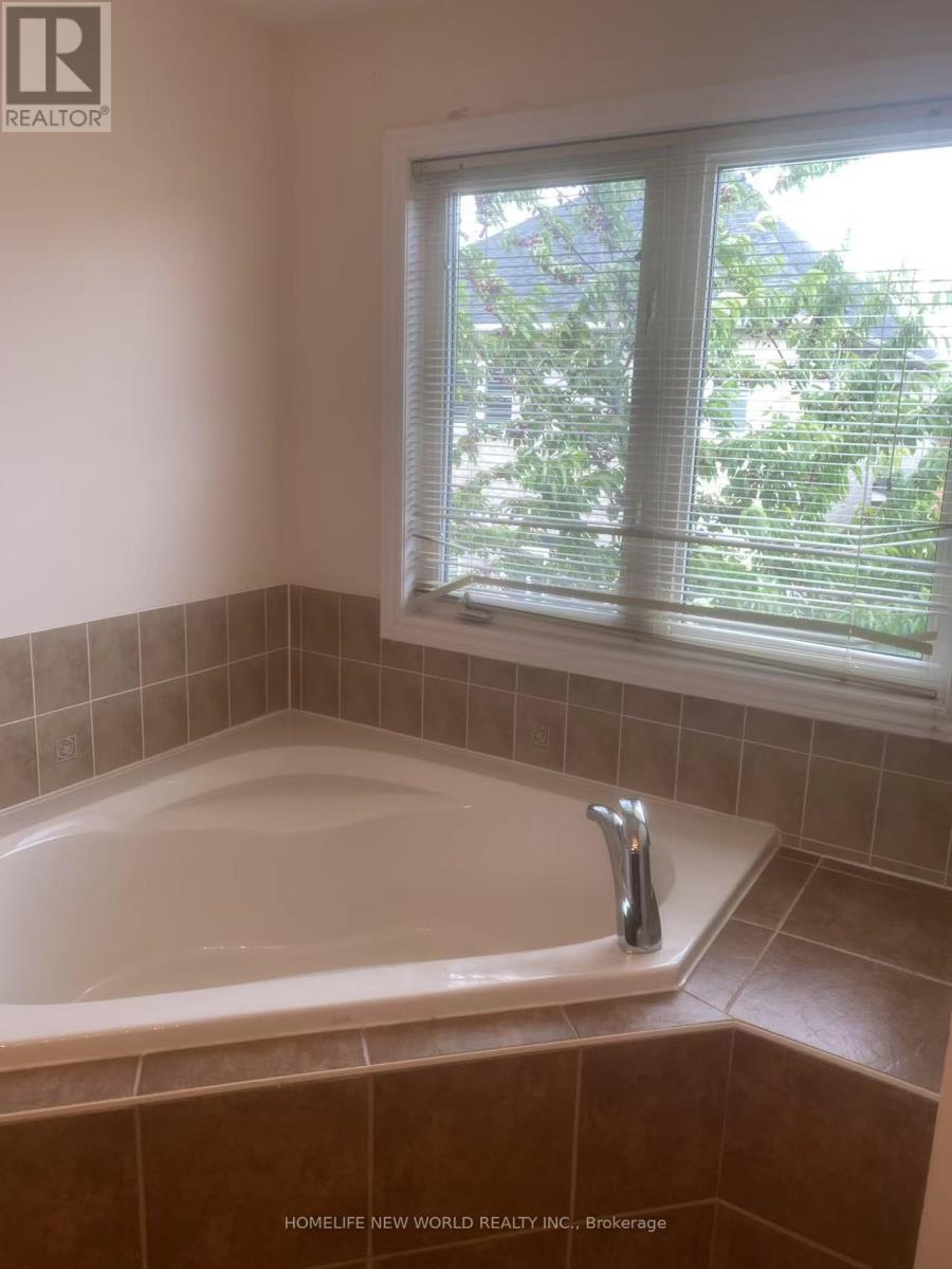 Photo 18 of Upper Unit 5 Rivington Avenue, Vaughan ON