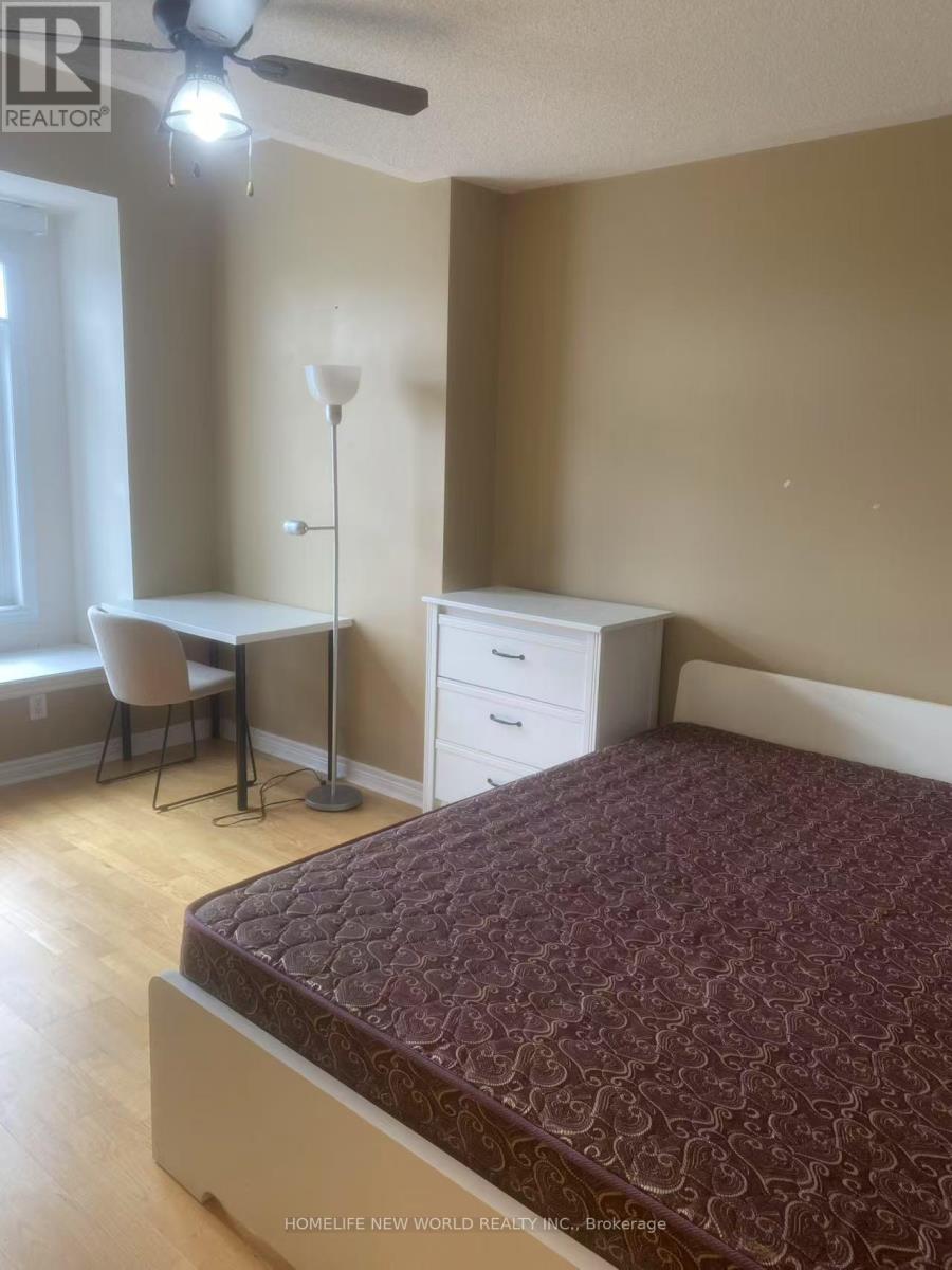 Photo 5 of Upper Unit 5 Rivington Avenue, Vaughan ON