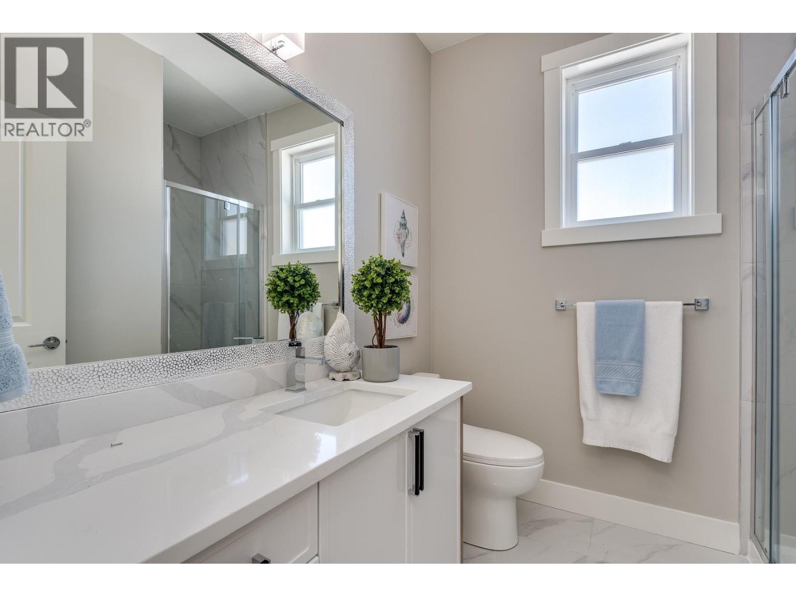 Photo 7 of 3427 Victoria Drive, Coquitlam BC