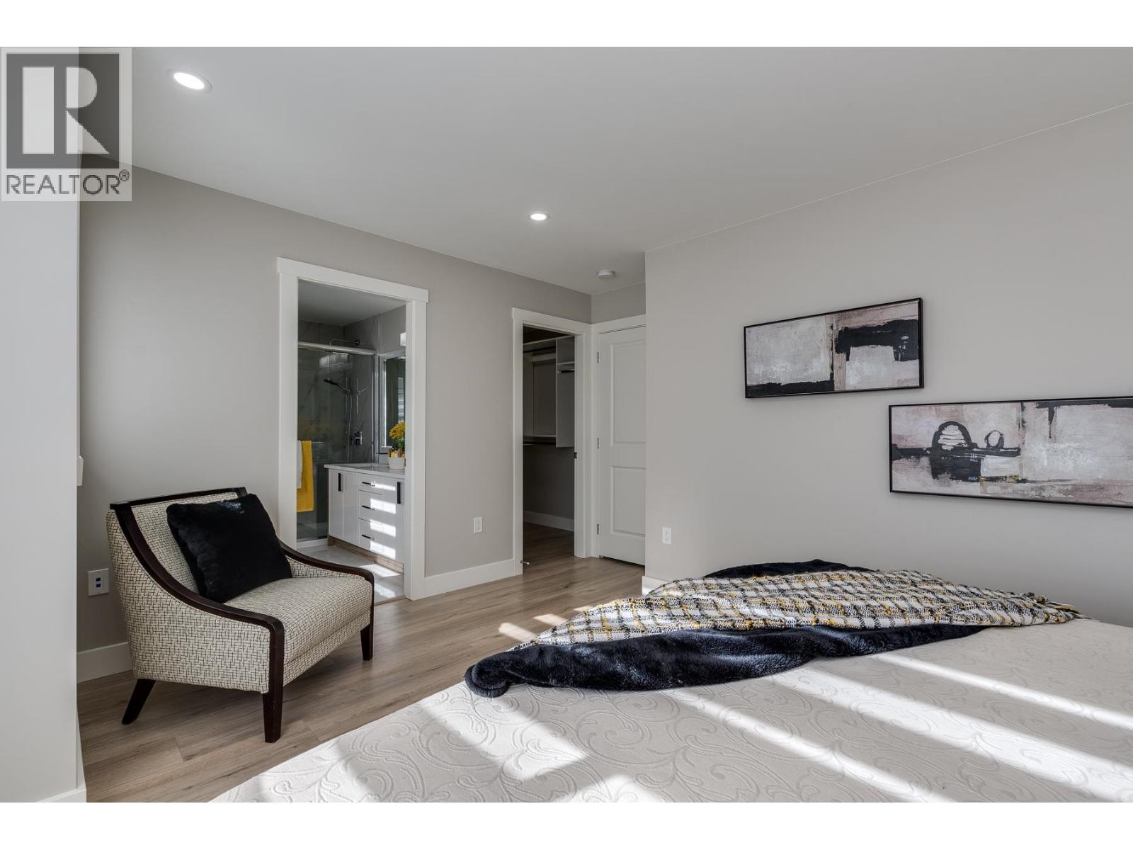 Photo 20 of 3427 Victoria Drive, Coquitlam BC