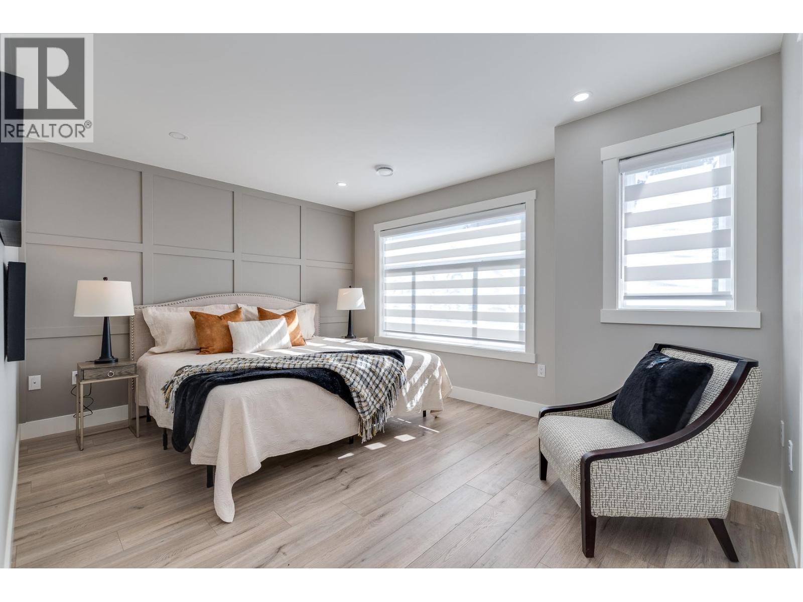 Photo 19 of 3427 Victoria Drive, Coquitlam BC