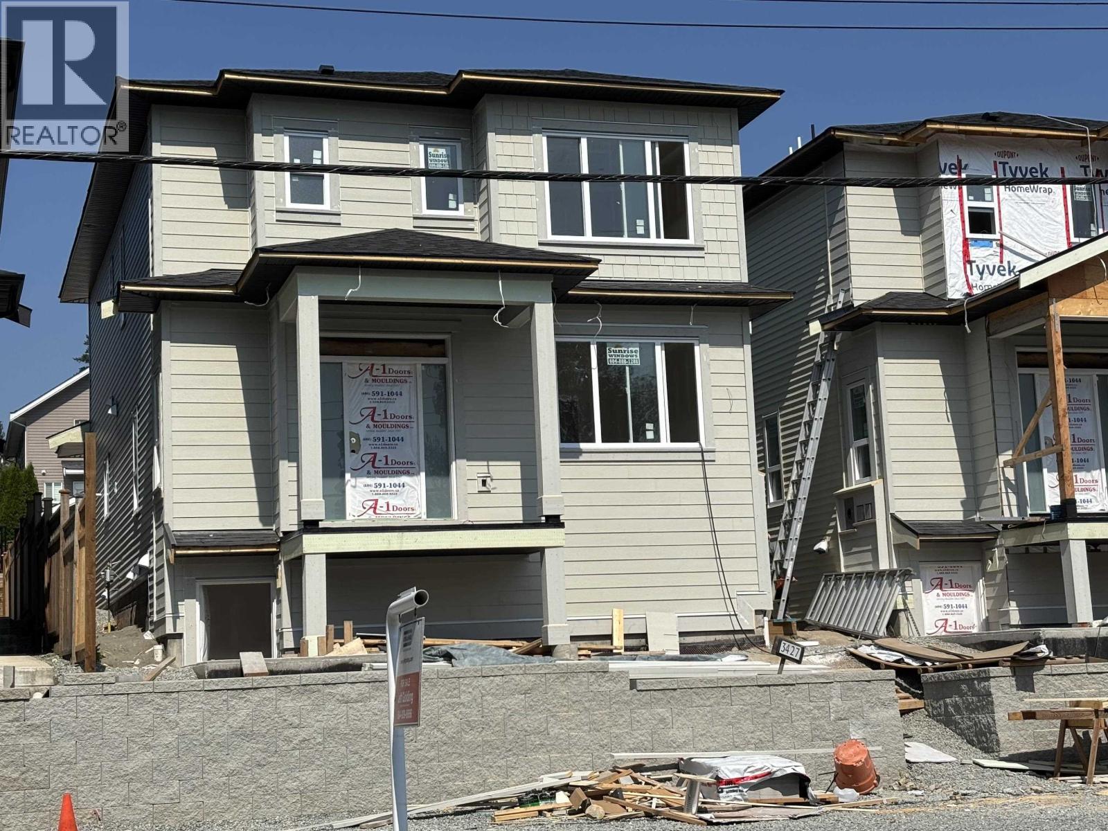 Photo 1 of 3427 Victoria Drive, Coquitlam BC