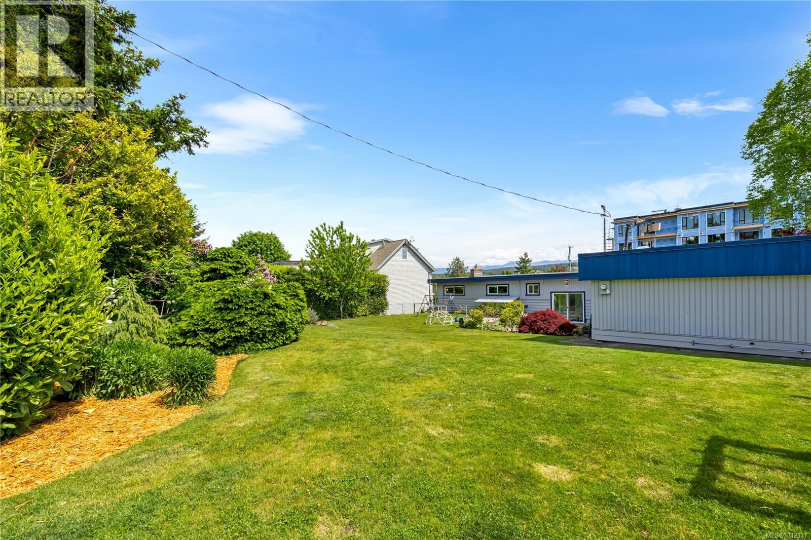 742 Birch St, Campbell River