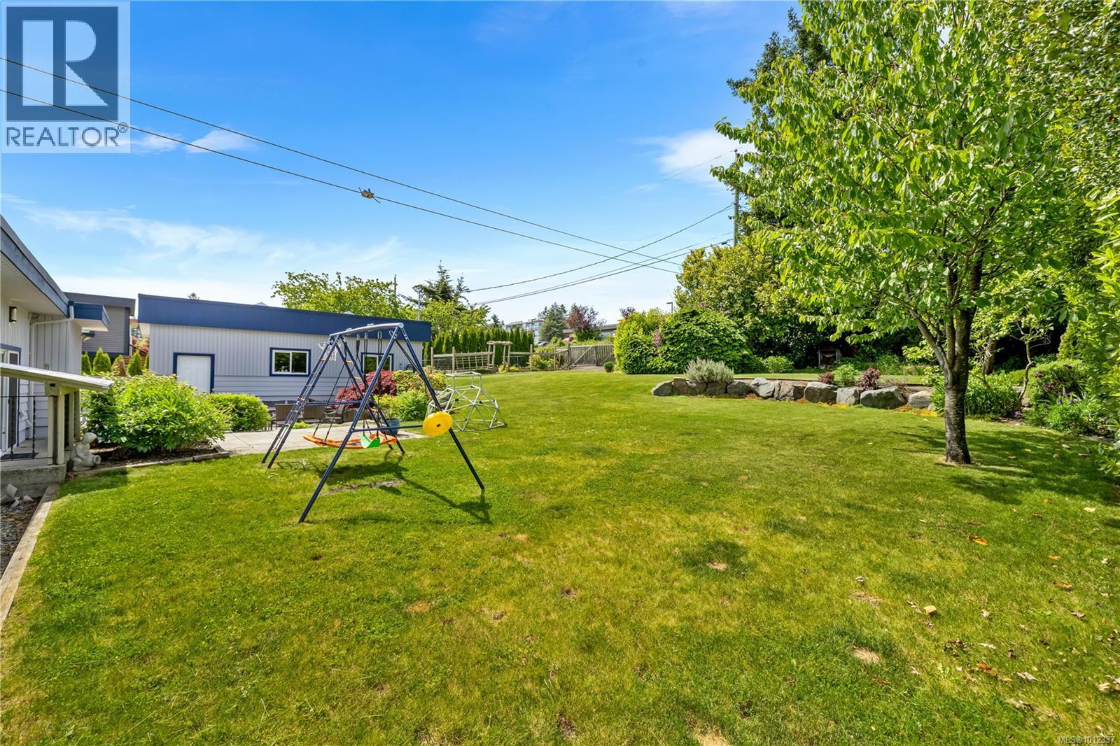 742 Birch St, Campbell River