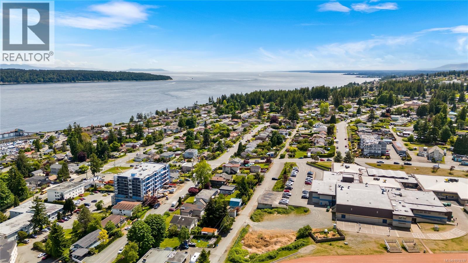 742 Birch St, Campbell River