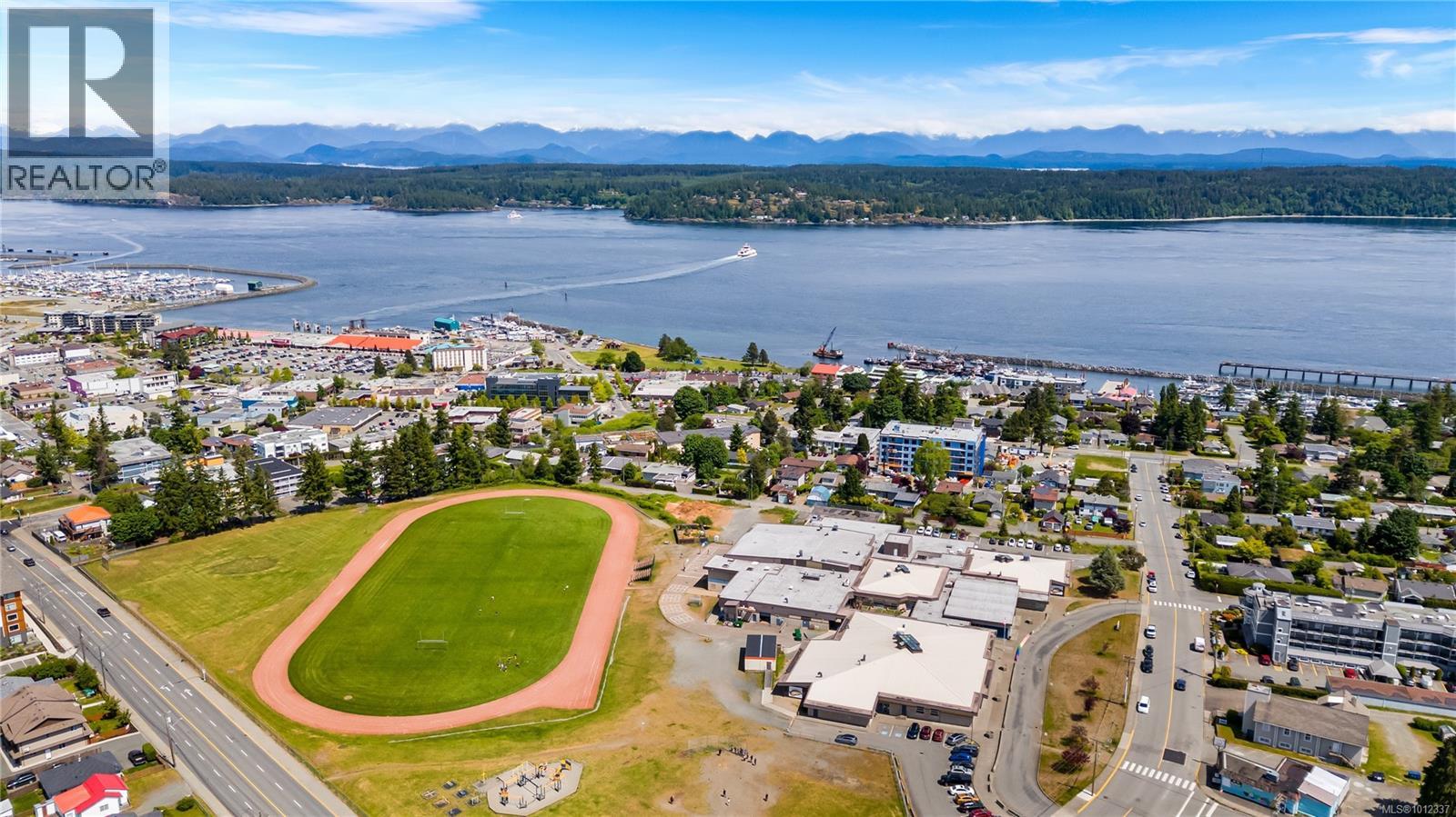 742 Birch St, Campbell River