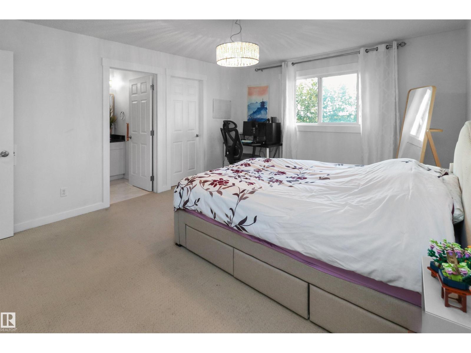 Photo 13 of 6426 1 A Av Sw, Edmonton AB