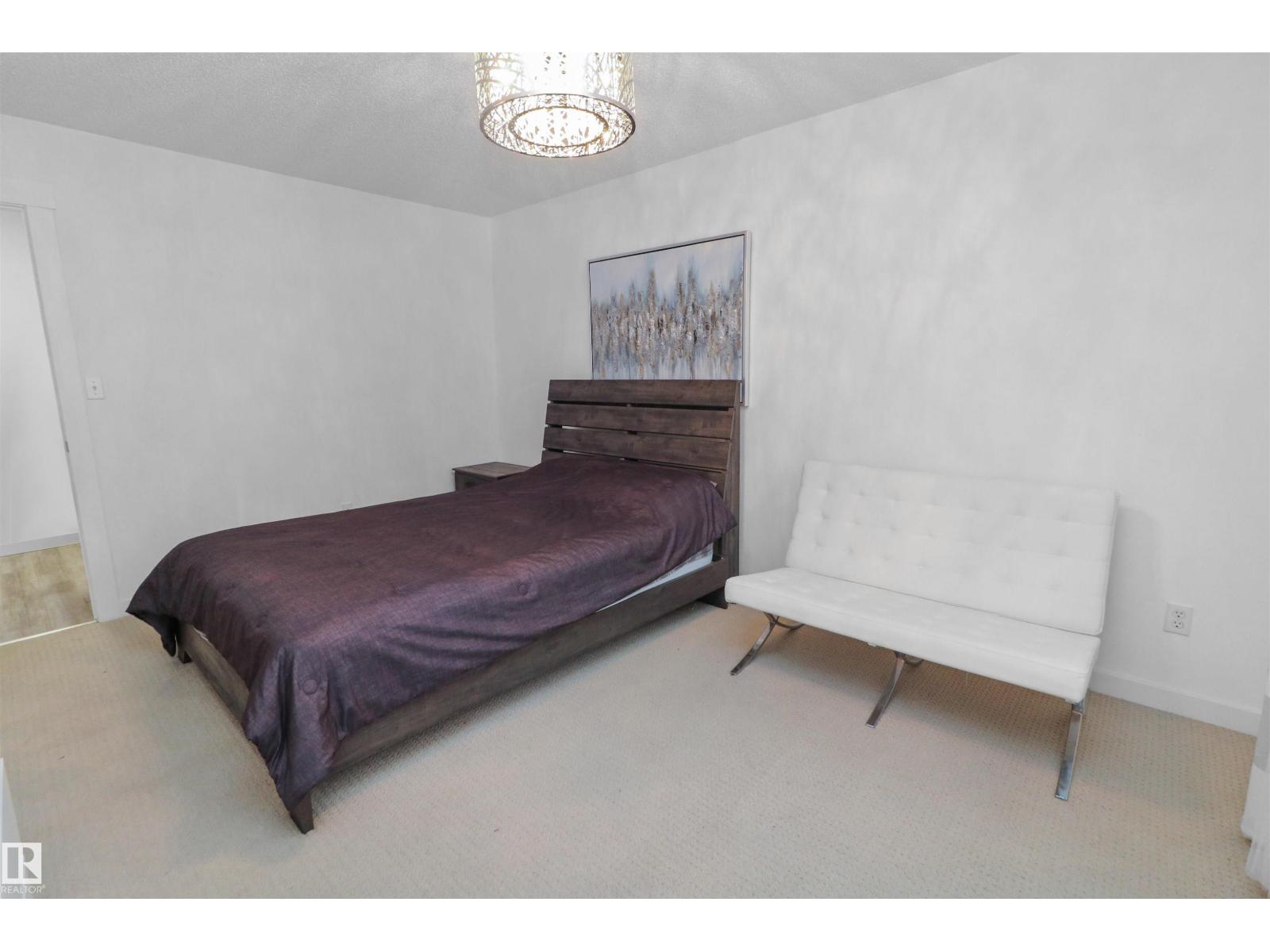 Photo 9 of 6426 1 A Av Sw, Edmonton AB
