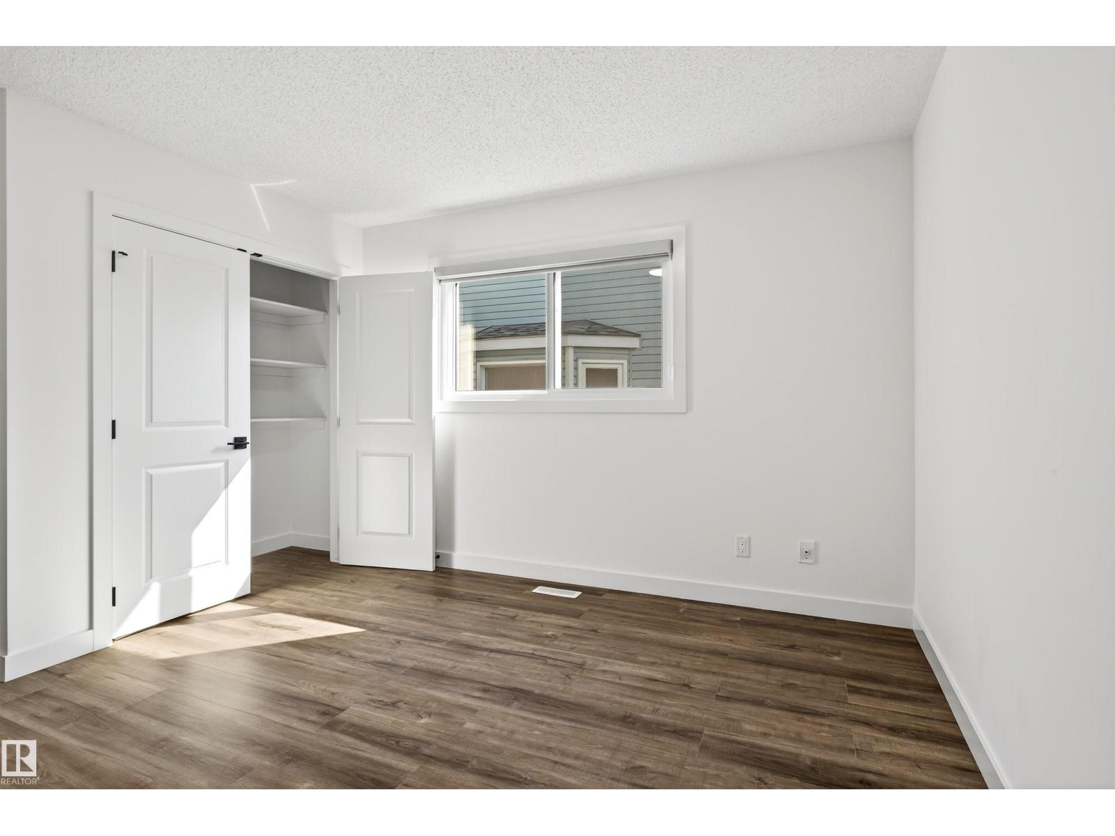 Photo 16 of 4516 27 Av Nw, Edmonton AB