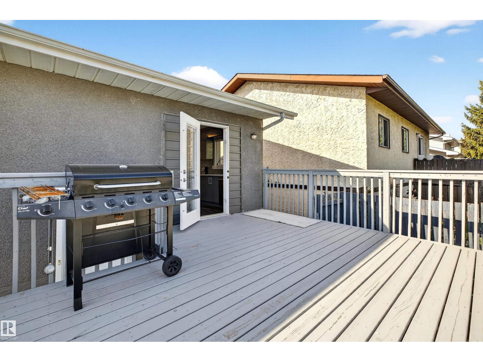 Photo 32 of 4516 27 Av Nw, Edmonton AB