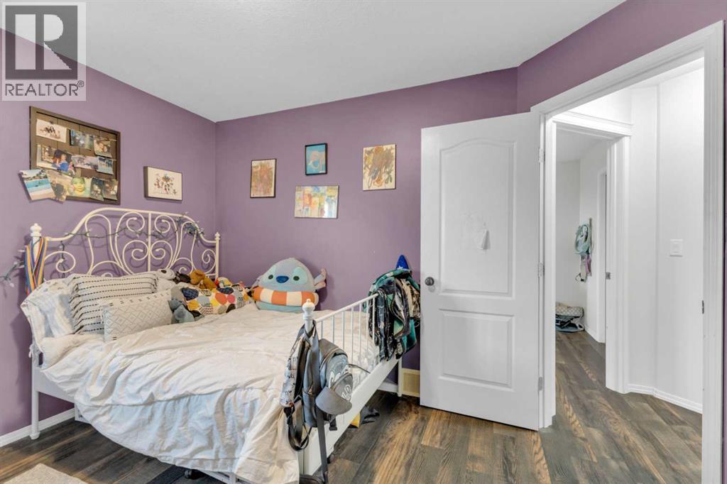 Photo 35 of 58 Jack Crescent, Red Deer AB